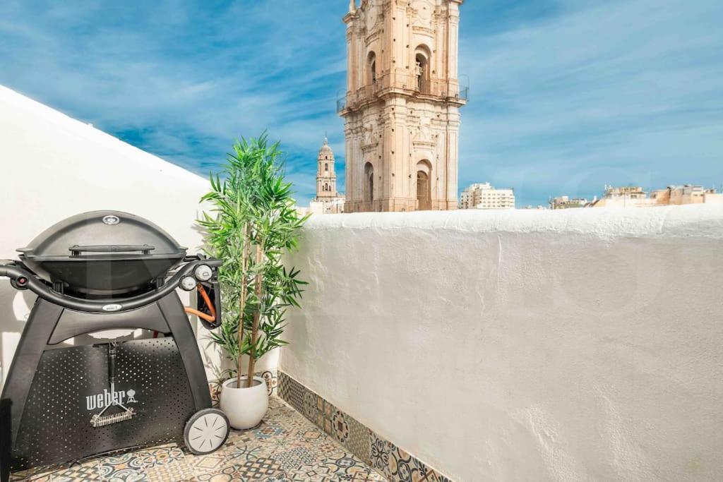 Private Terrace, Barbecue & Cathedral View By Rems Leilighet Málaga Eksteriør bilde